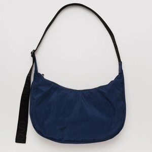 NWT BAGGU Crescent Bag Medium - Navy